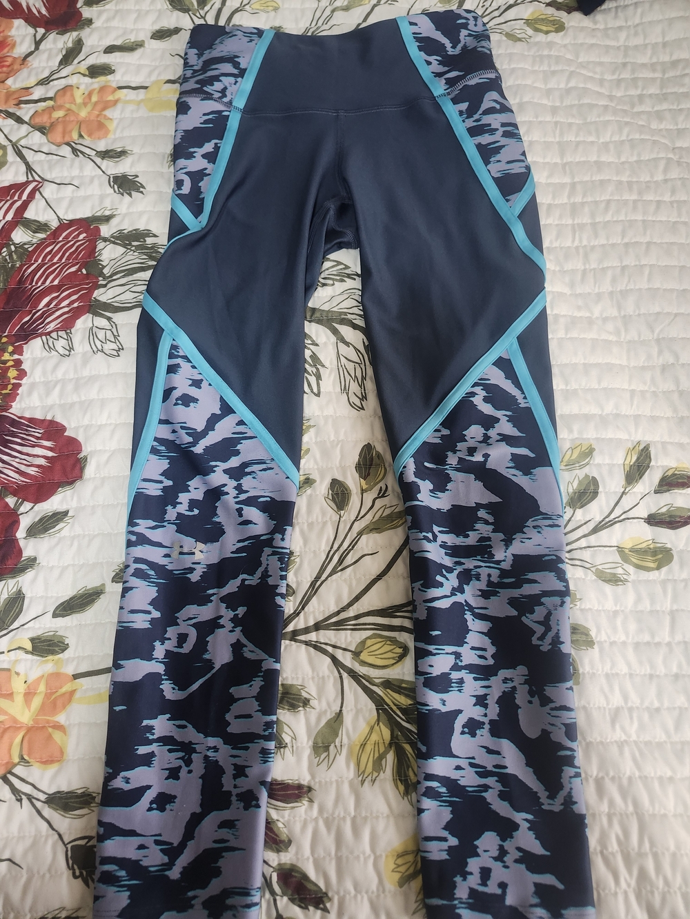 Under Armour Navy & Light Blue Camo Leggings with Teal Trim